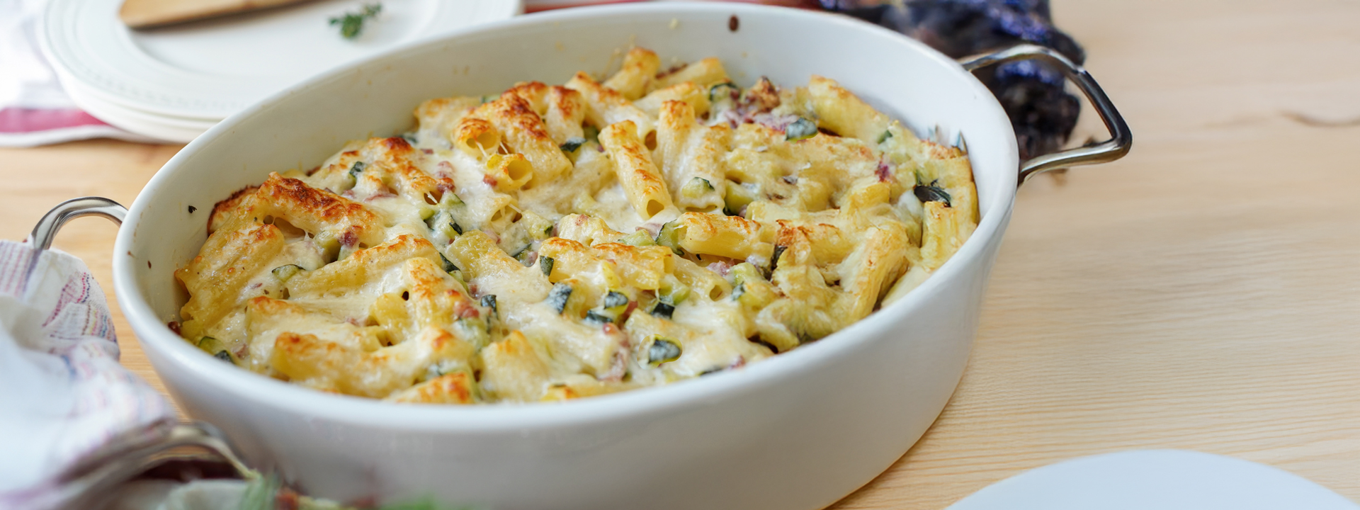 Pasta zucchine e provola