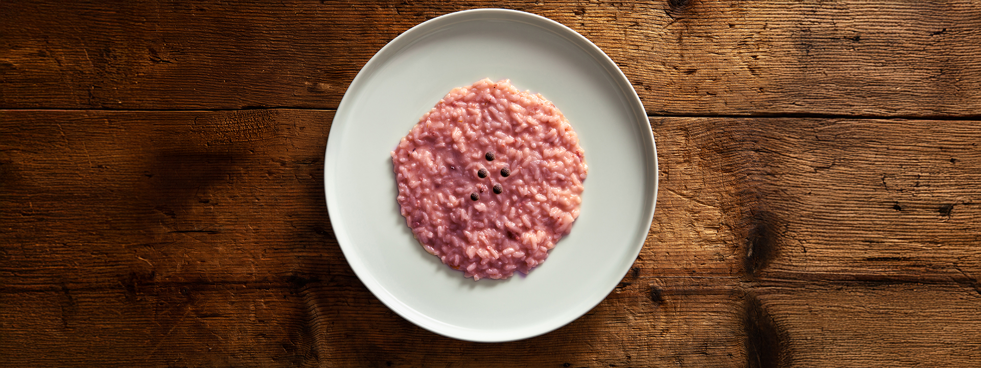 Piatto di risotto al mirto, vista dall'alto