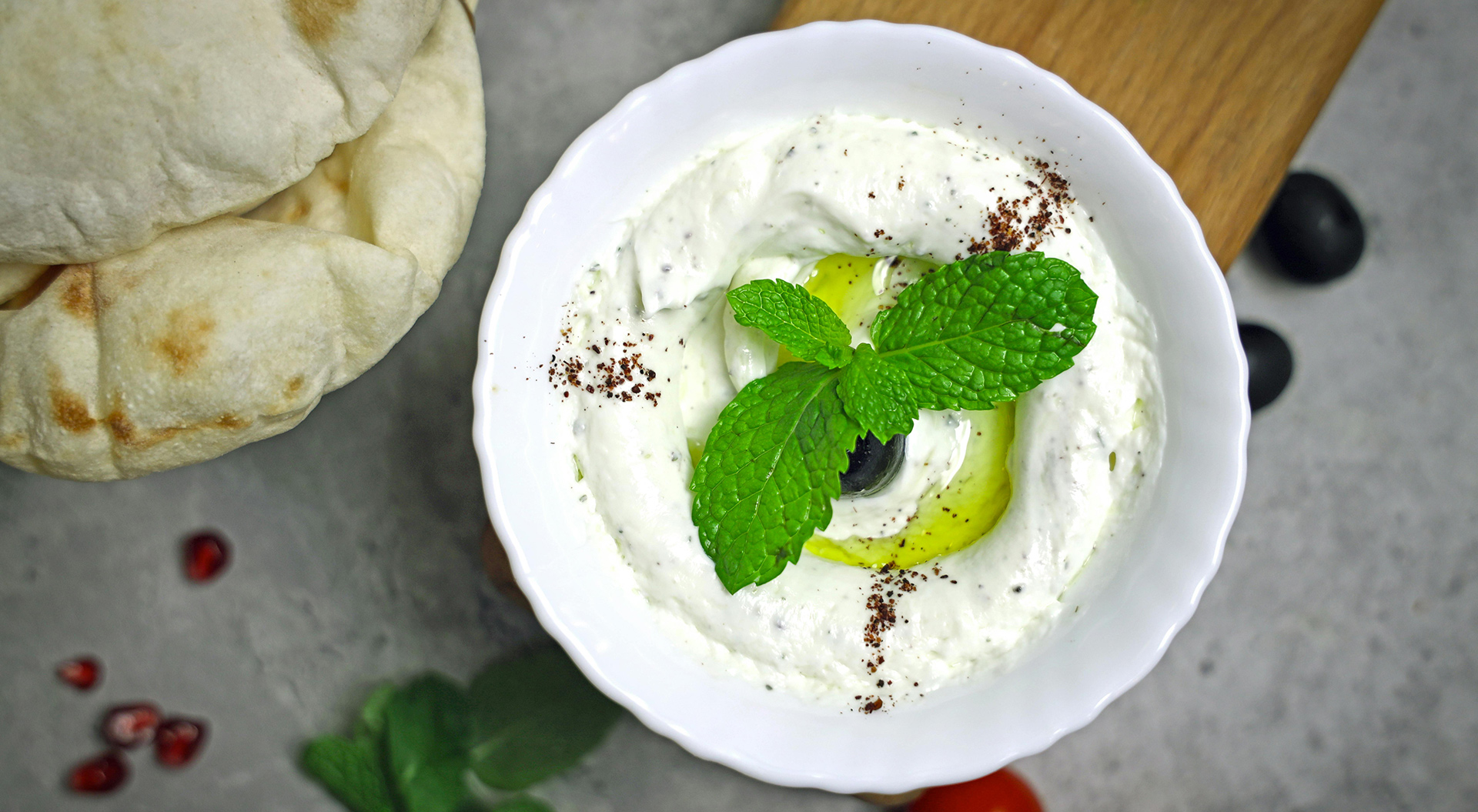 ciotola di salsa raita rivisitata